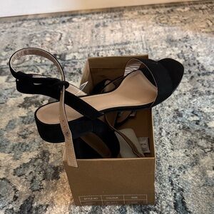 Chic Black Heeled Sandals